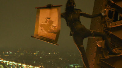 понеделник 22:00