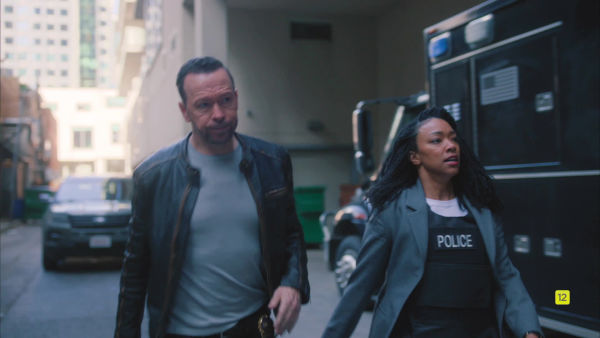 Viernes 6 Marzo 22:00