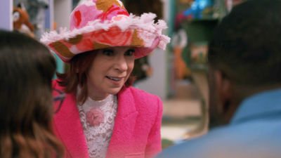 понеделник 22:00