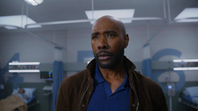 вторник 22:00