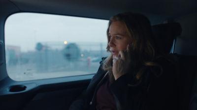 премиера 30 март 22:00